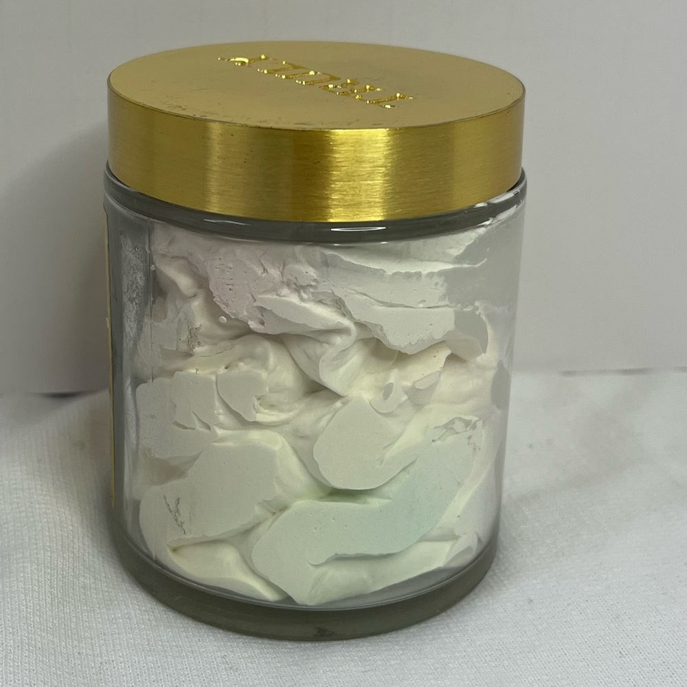 TRULY Cake Maker Tightening Polish - Picture 2 of 4